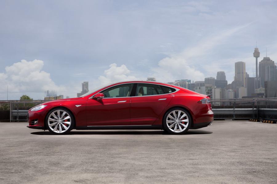  Tesla Model S P85+ 2012 года  (AU) (фото 7 из 11)